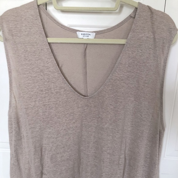 Babaton Linen Blend Sleeveless V-Neck - Picture 2 of 5